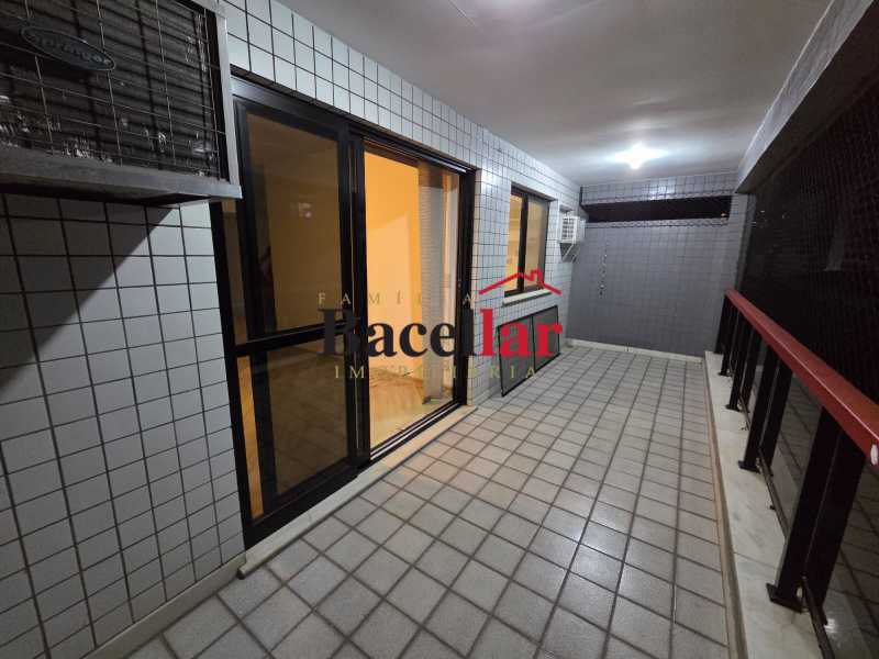 Apartamento, 3 quartos, 109 m² - Foto 1