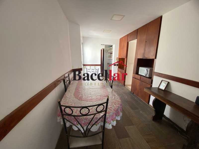 Cobertura, 3 quartos, 210 m² - Foto 9