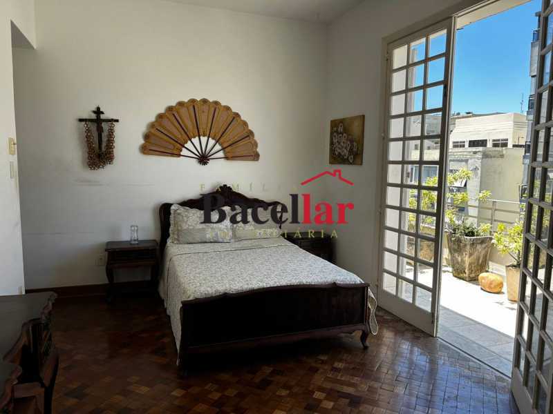 Cobertura, 3 quartos, 210 m² - Foto 11