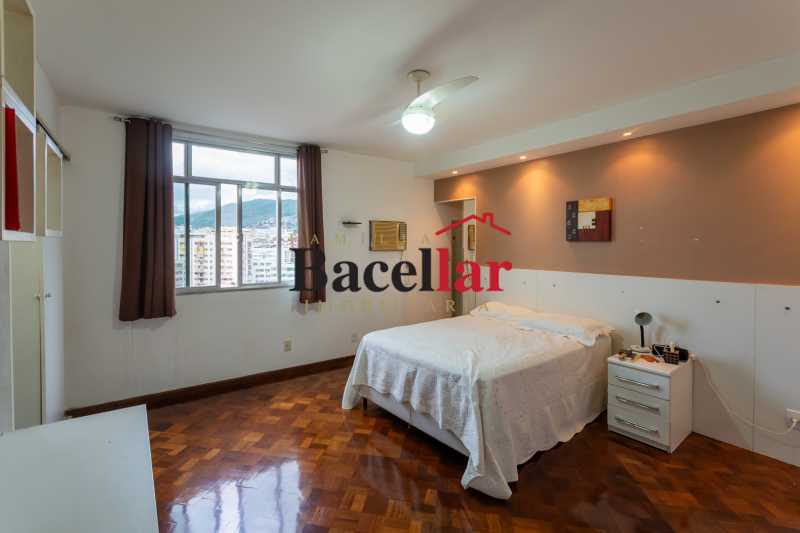 Cobertura, 3 quartos, 243 m² - Foto 10