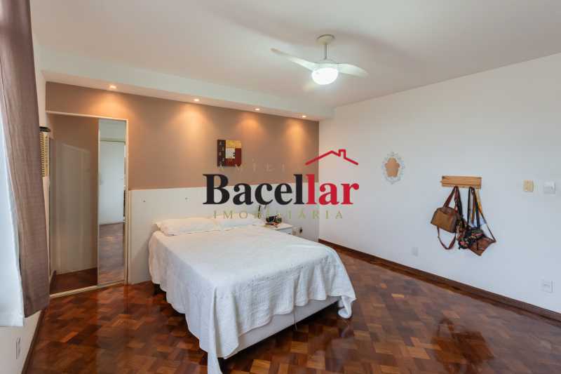 Cobertura, 3 quartos, 243 m² - Foto 11