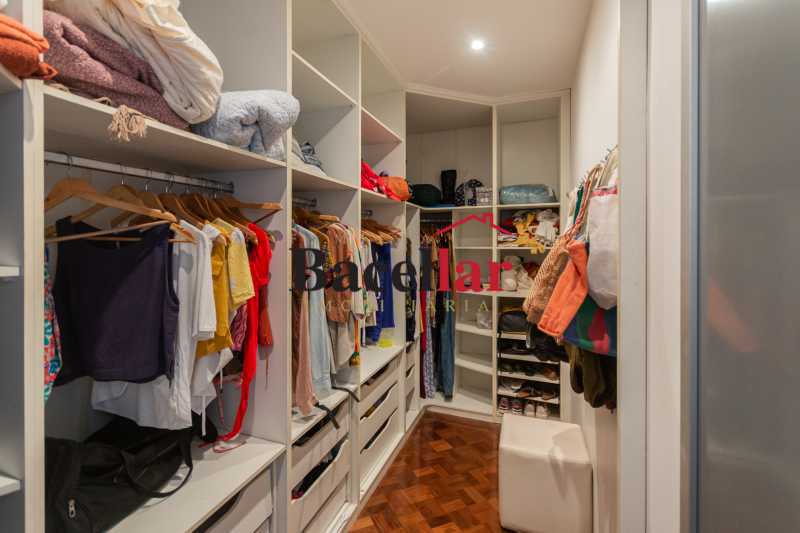 Cobertura, 3 quartos, 243 m² - Foto 12