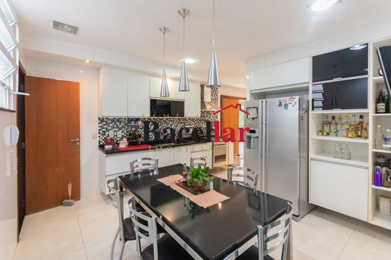 Cobertura, 3 quartos, 243 m² - Foto 21
