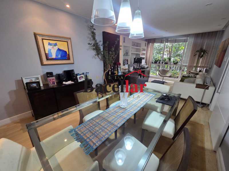 Apartamento, 3 quartos, 130 m² - Foto 3