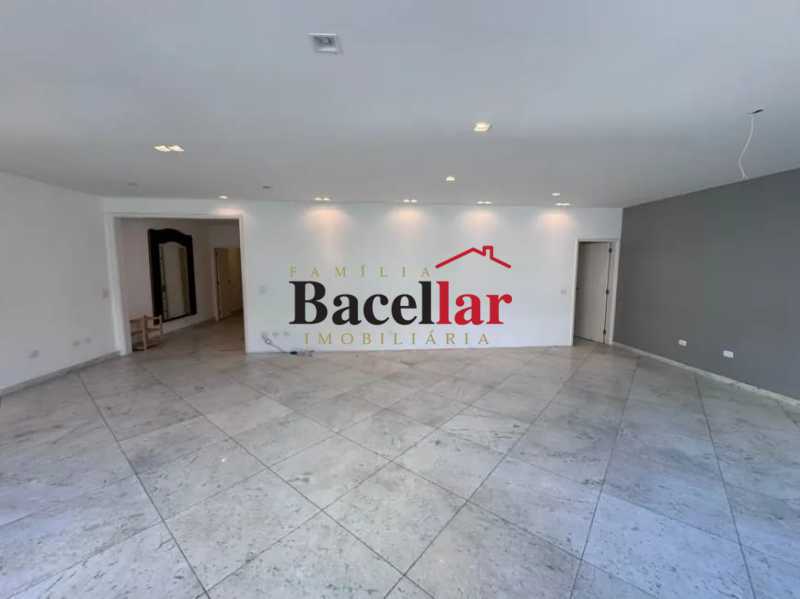Apartamento, 3 quartos, 250 m² - Foto 3