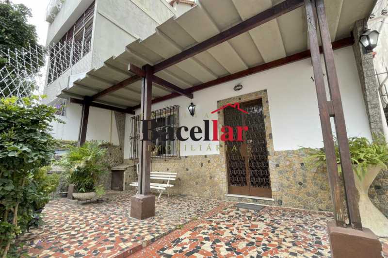 Casa, 5 quartos, 300 m² - Foto 1