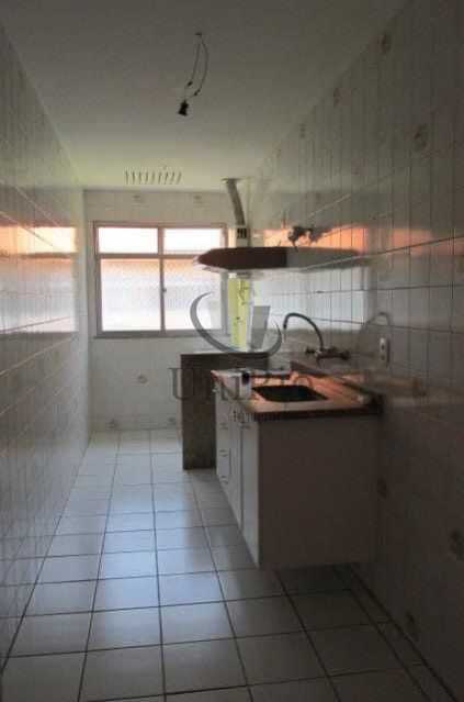 Apartamento à venda com 2 quartos, 60m² - Foto 5