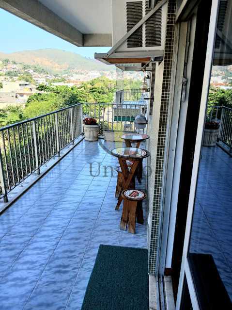 Apartamento à venda com 3 quartos, 120m² - Foto 1