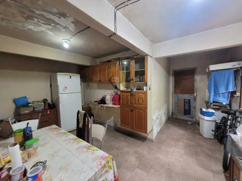 Casa à venda com 4 quartos, 111m² - Foto 17