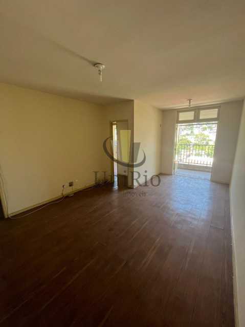 Apartamento à venda com 2 quartos, 58m² - Foto 1