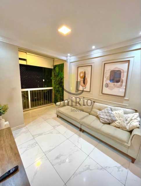 Cobertura à venda com 3 quartos, 142m² - Foto 3