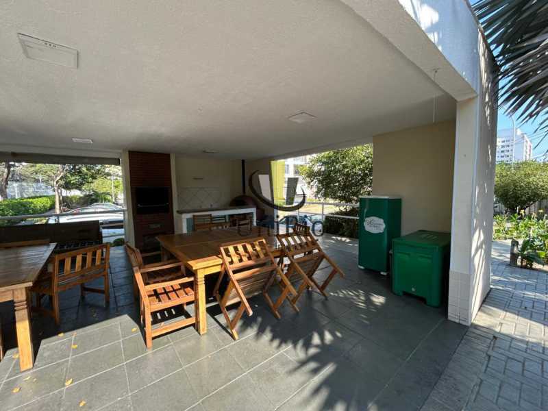 Apartamento à venda com 2 quartos, 52m² - Foto 22