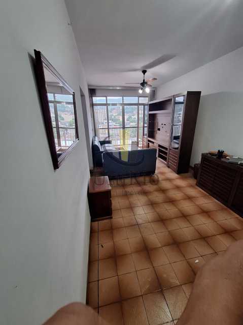 Apartamento à venda com 2 quartos, 80m² - Foto 5