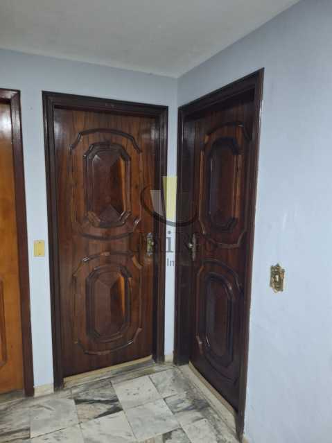 Apartamento à venda com 2 quartos, 80m² - Foto 16