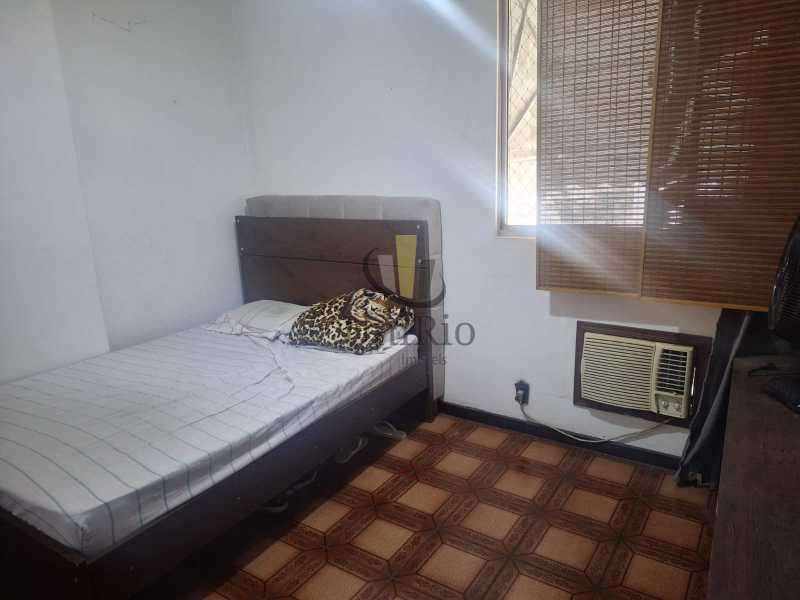 Apartamento à venda com 2 quartos, 65m² - Foto 10