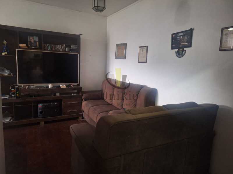 Apartamento à venda com 2 quartos, 65m² - Foto 4