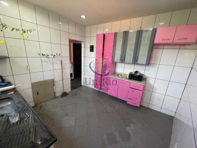 Casa, 3 quartos, 300 m² - Foto 13