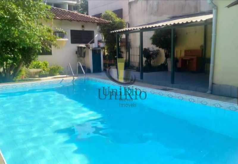 Casa, 4 quartos, 246 m² - Foto 1