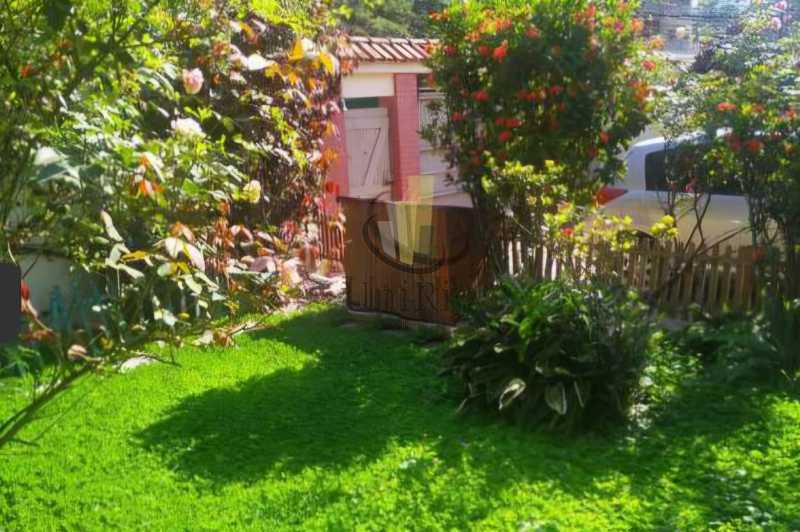 Casa, 4 quartos, 246 m² - Foto 2