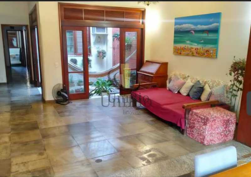 Casa, 4 quartos, 246 m² - Foto 3