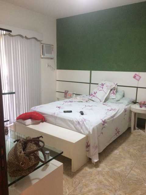 Casa de Condomínio à venda com 4 quartos, 250m² - Foto 21