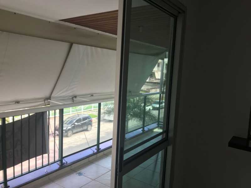 Apartamento à venda com 3 quartos, 84m² - Foto 9