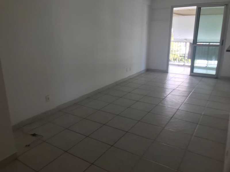 Apartamento à venda com 3 quartos, 84m² - Foto 8