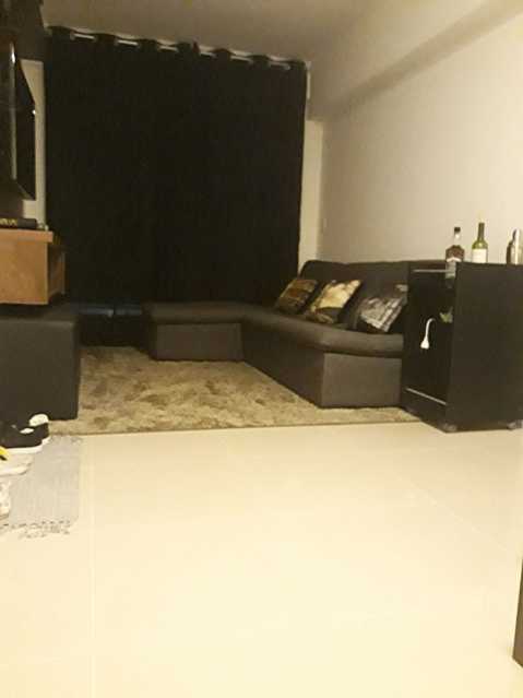 Apartamento à venda com 2 quartos, 63m² - Foto 4