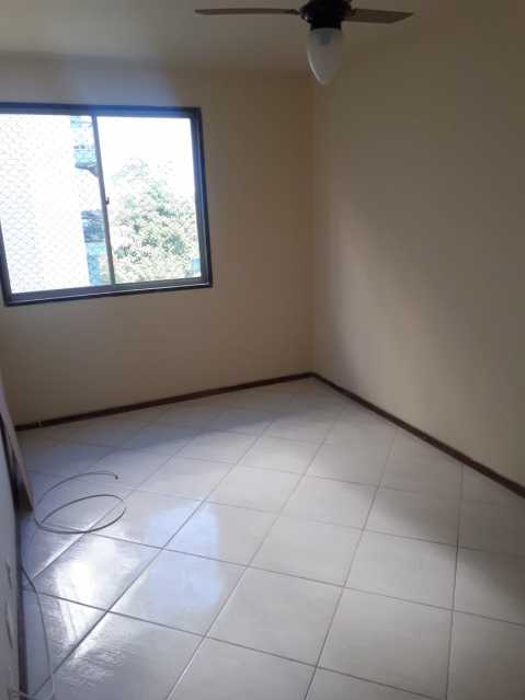 Apartamento à venda com 2 quartos, 70m² - Foto 7