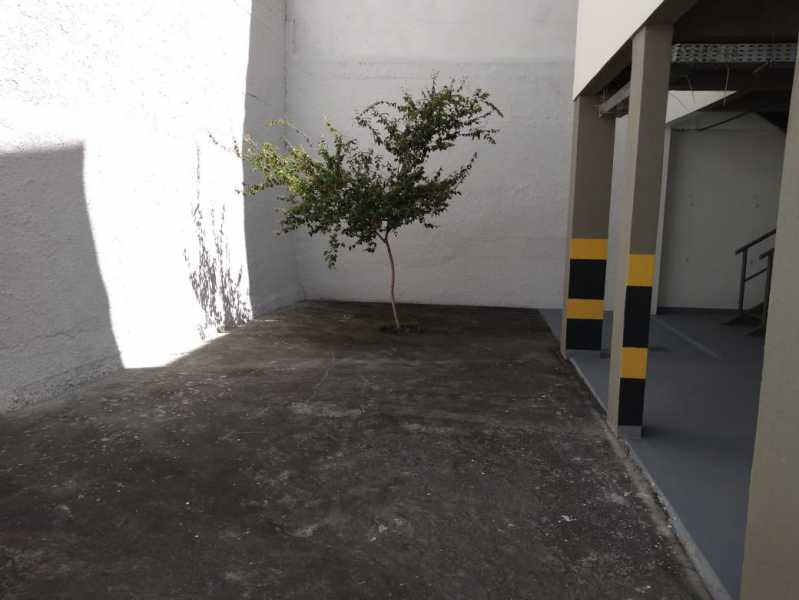 Apartamento à venda com 2 quartos, 56m² - Foto 27