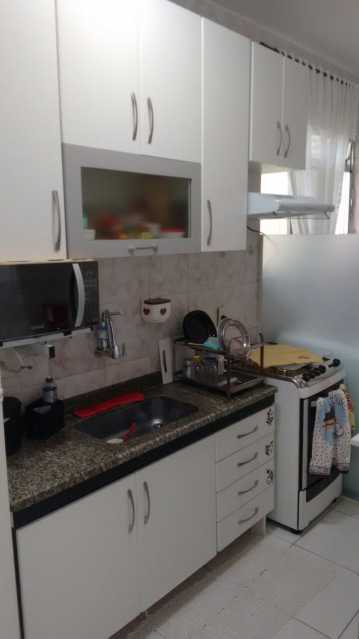 Apartamento à venda com 2 quartos, 65m² - Foto 9