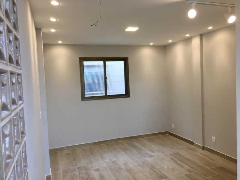 Apartamento à venda com 2 quartos, 49m² - Foto 2