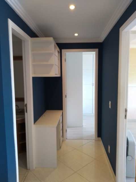 Apartamento à venda com 2 quartos, 60m² - Foto 9