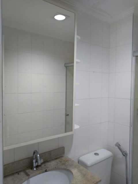 Apartamento à venda com 2 quartos, 60m² - Foto 11