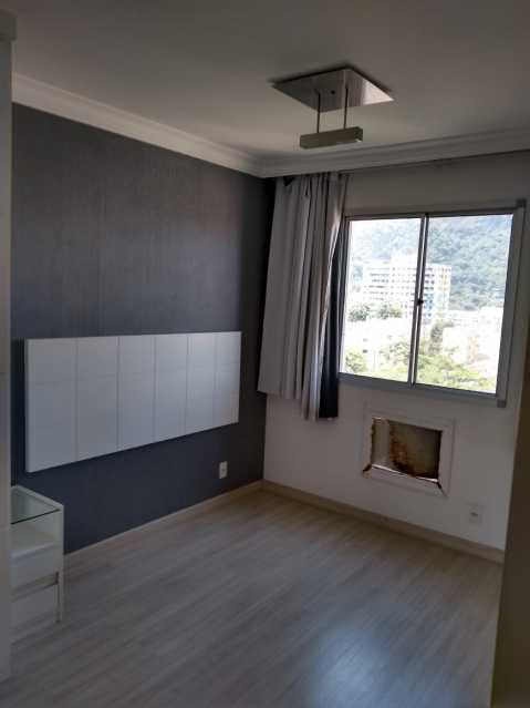 Apartamento à venda com 2 quartos, 60m² - Foto 12