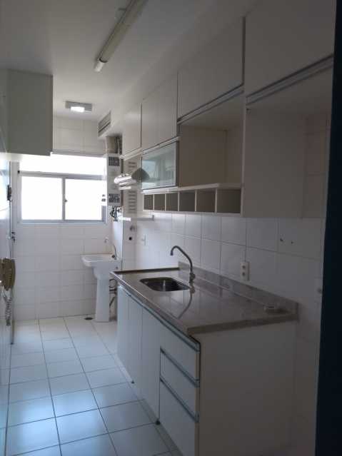 Apartamento à venda com 2 quartos, 60m² - Foto 18