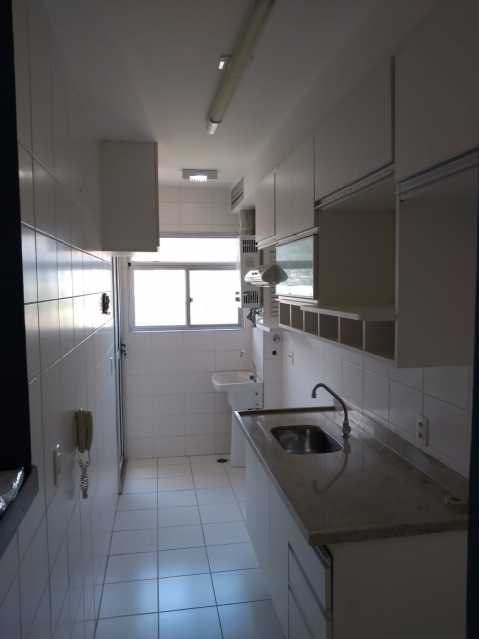 Apartamento à venda com 2 quartos, 60m² - Foto 17