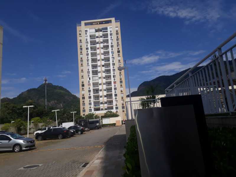 Apartamento à venda com 2 quartos, 60m² - Foto 19