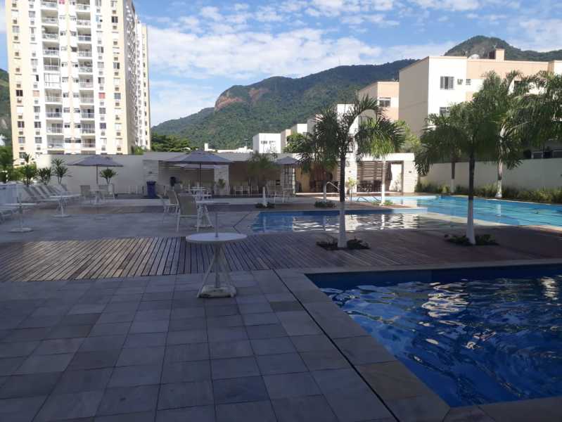 Apartamento à venda com 2 quartos, 60m² - Foto 20