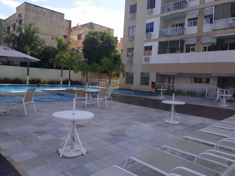 Apartamento à venda com 2 quartos, 60m² - Foto 21