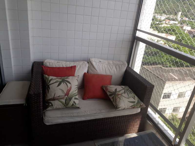 Apartamento à venda com 2 quartos, 60m² - Foto 25