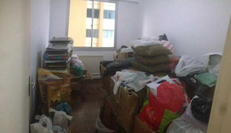 Apartamento à venda com 2 quartos, 75m² - Foto 4