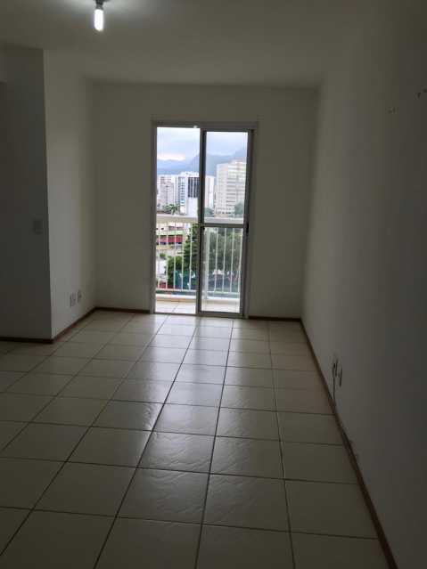 Apartamento à venda com 3 quartos, 90m² - Foto 11