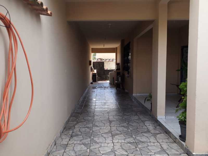 Casa à venda com 4 quartos, 200m² - Foto 19