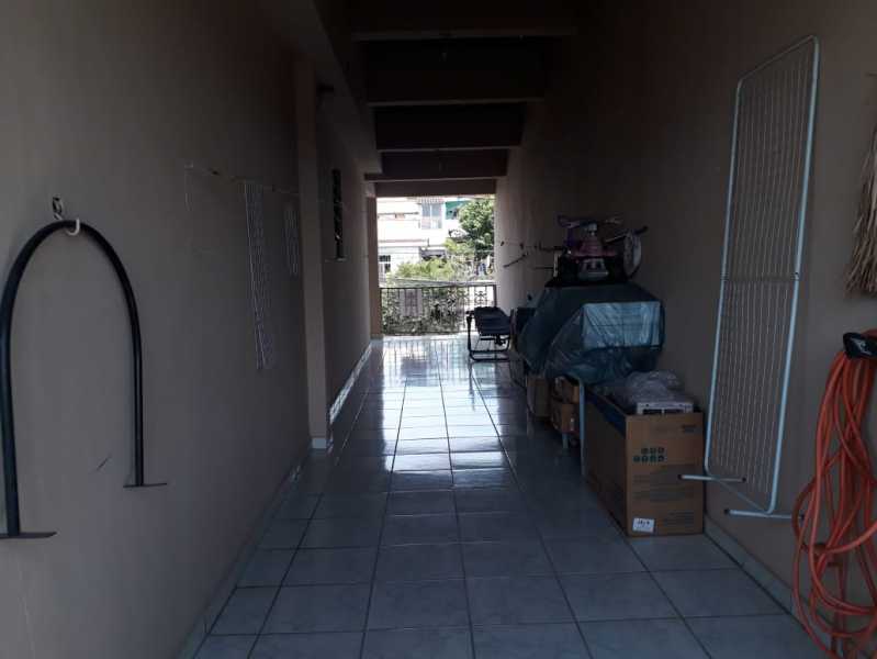 Casa à venda com 4 quartos, 200m² - Foto 23