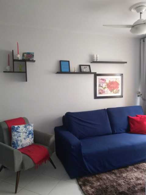 Apartamento à venda com 3 quartos, 70m² - Foto 1