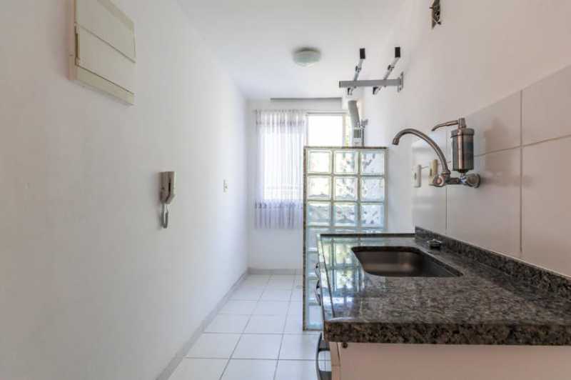 Apartamento à venda com 3 quartos, 65m² - Foto 7