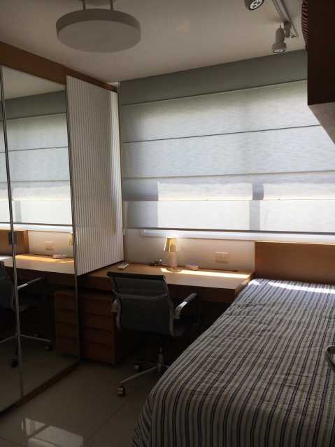 Apartamento à venda com 3 quartos, 122m² - Foto 12