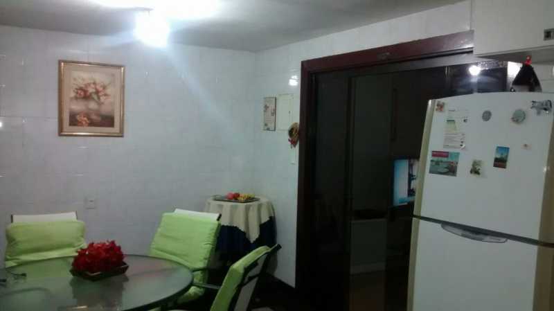 Casa de Condomínio à venda com 4 quartos, 199m² - Foto 8