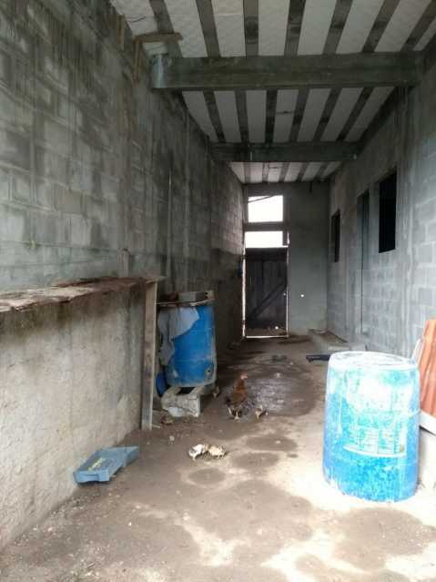 Casa à venda com 3 quartos, 150m² - Foto 2